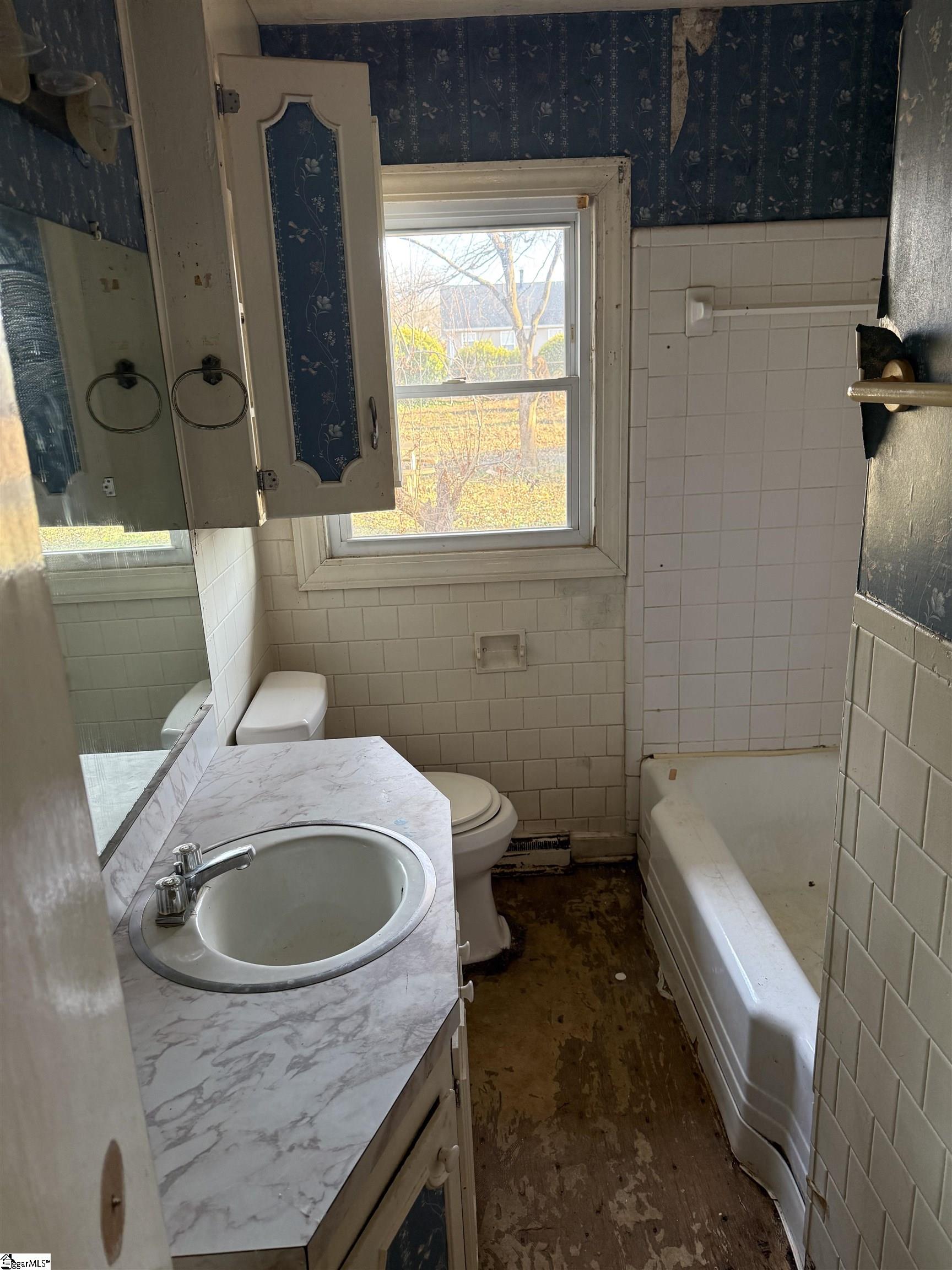 122 Buddy Avenue Greer, SC 29651 - Photo 8 of 16