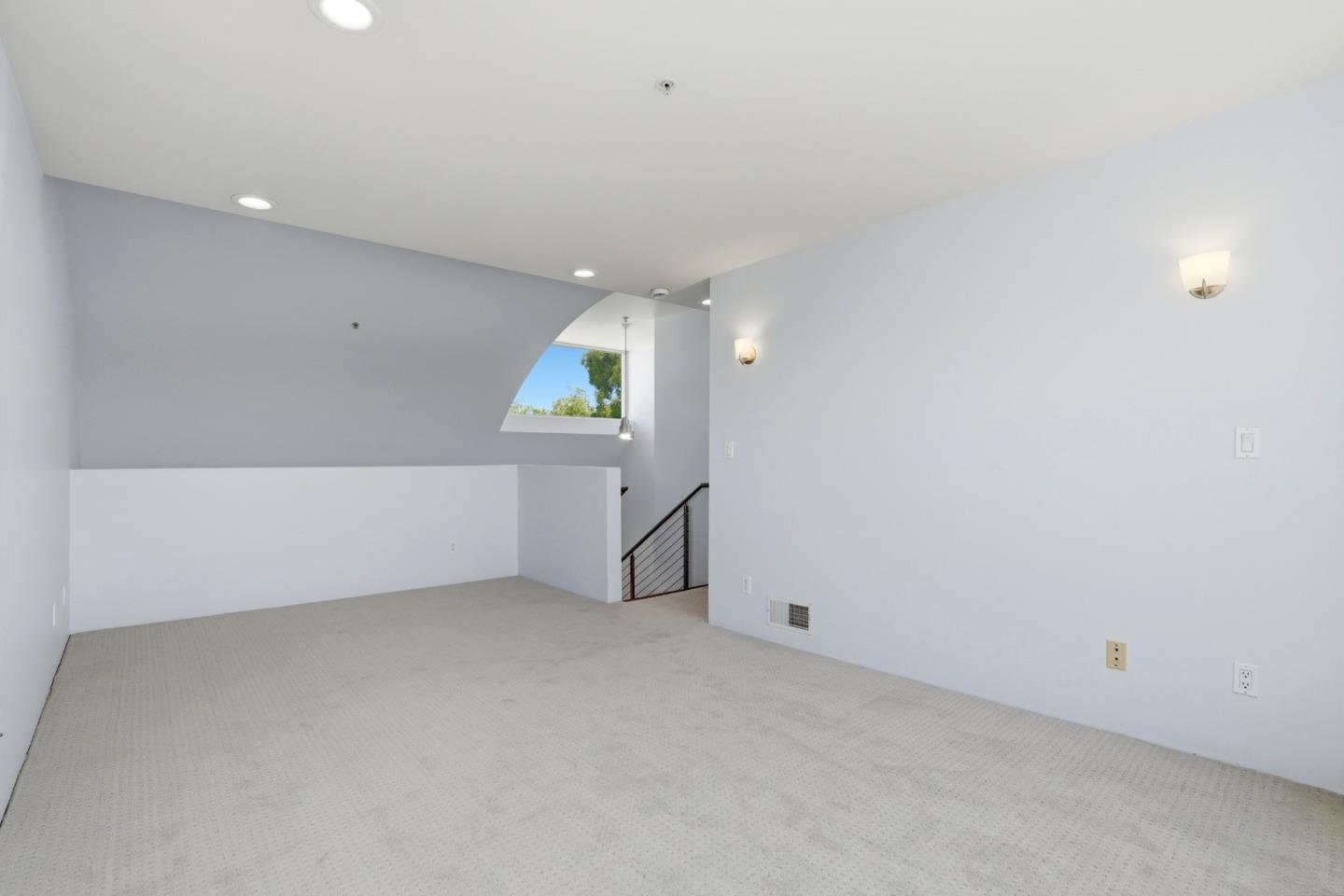 2709 Tenth Street, Unit C Berkeley, CA 94710 - Photo 38 of 44 a view of an empty room