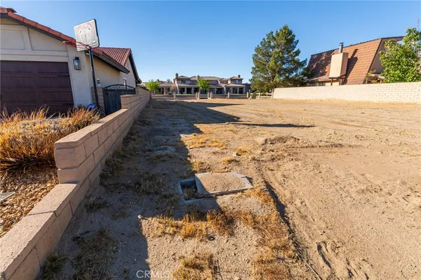 $75,000 | 14396 Jamaica Lane, Helendale, CA 92342