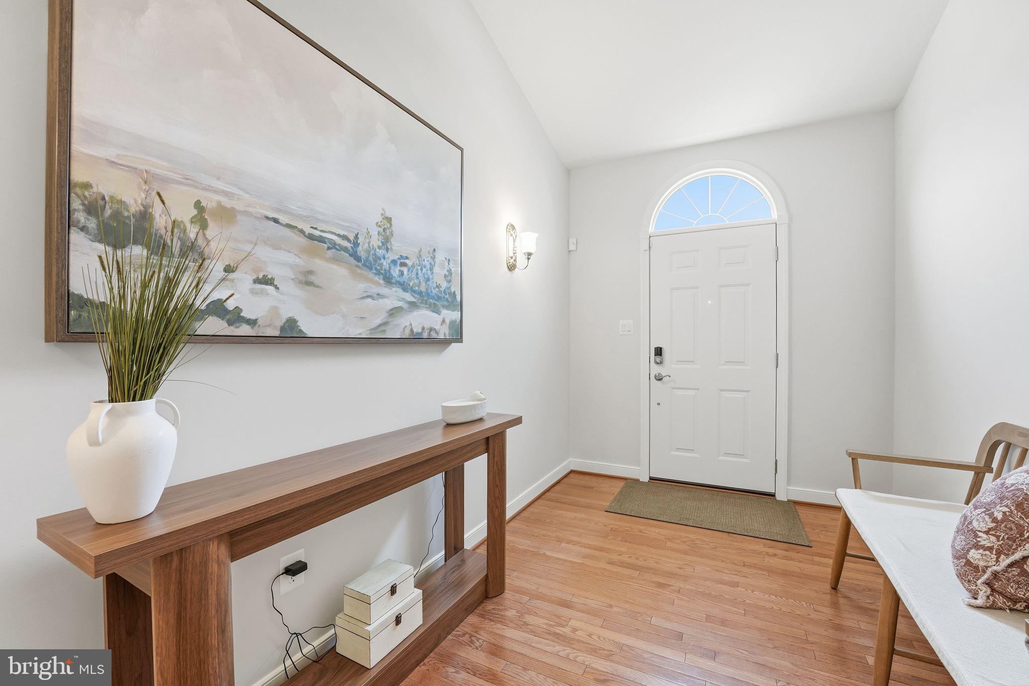 13141 Triple Crown Loop Gainesville, VA 20155 - Photo 10 of 68 Hardwoods throughout