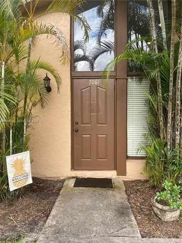$2,200 | 7081 West Sunrise Boulevard, Unit 7081, Plantation, FL 33322