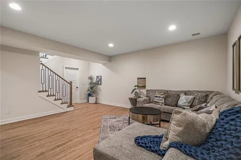 $664,020 | 25007 West 141st Street, Olathe, KS 66061