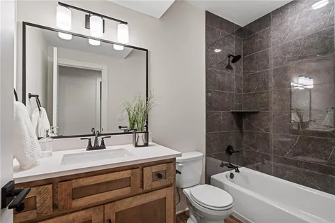 $664,020 | 25007 West 141st Street, Olathe, KS 66061