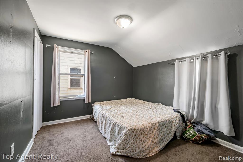 22085 Rausch Avenue Eastpointe, MI 48021 - Photo 19 of 39