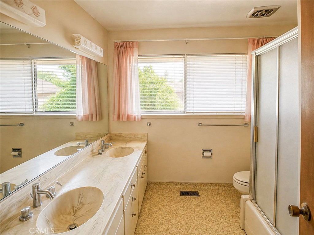 146 West Hanford Armona Road Lemoore, CA 93245 - Photo 11 of 15 Gallery Image 11