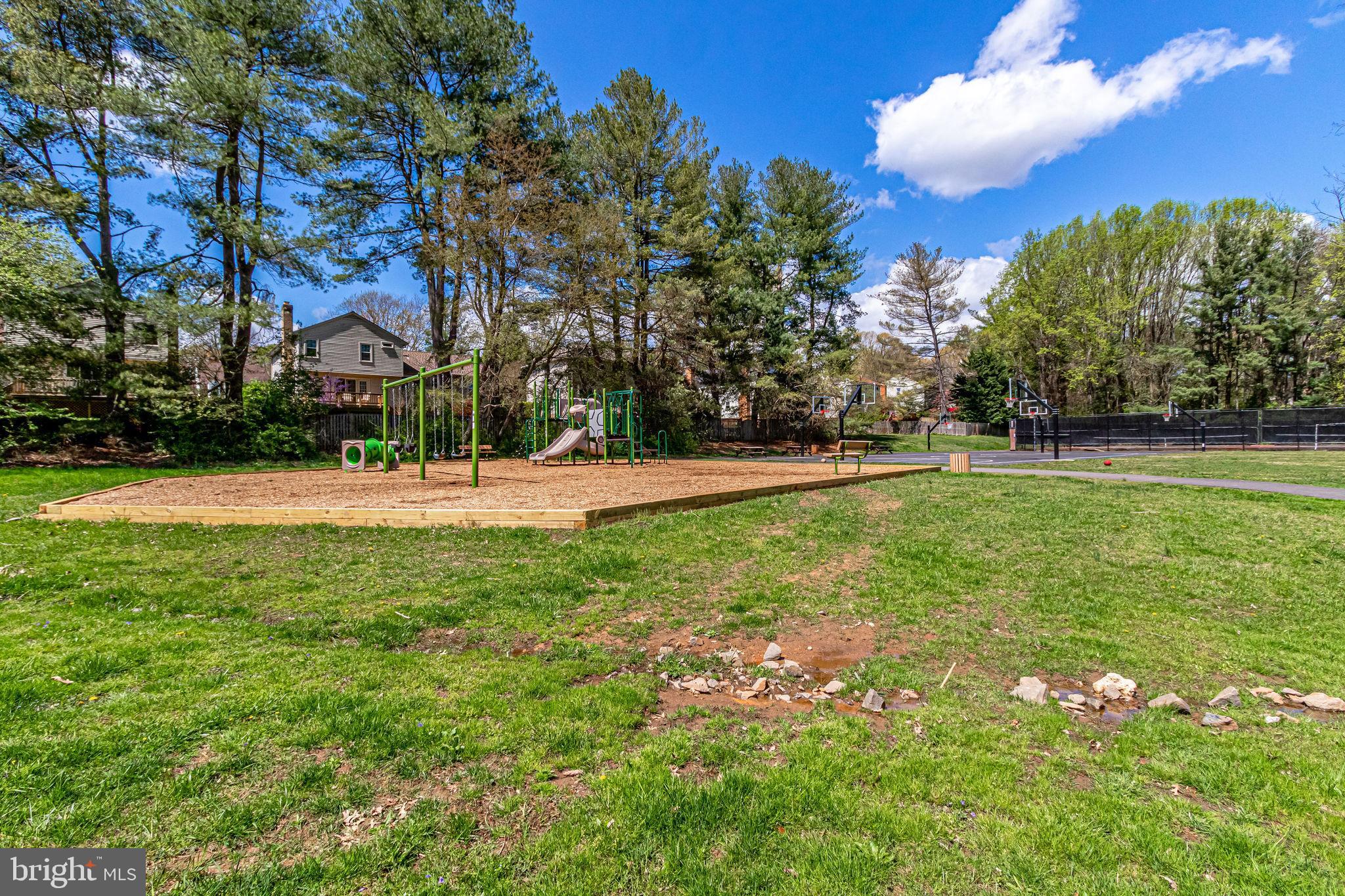 6126 Mantle Road Burke, VA 22015 - Photo 41 of 42 Gallery Image 41