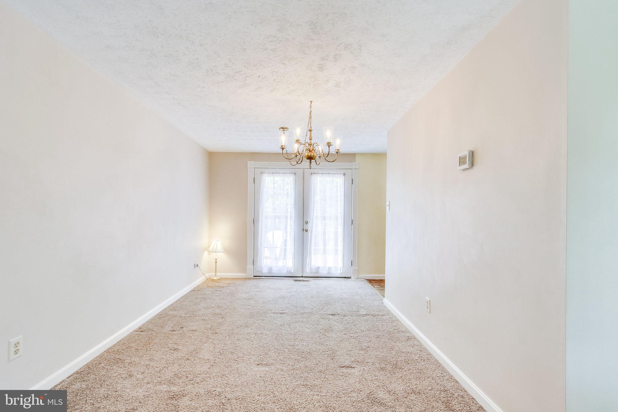 6126 Mantle Road Burke, VA 22015 - Photo 10 of 42 Gallery Image 10