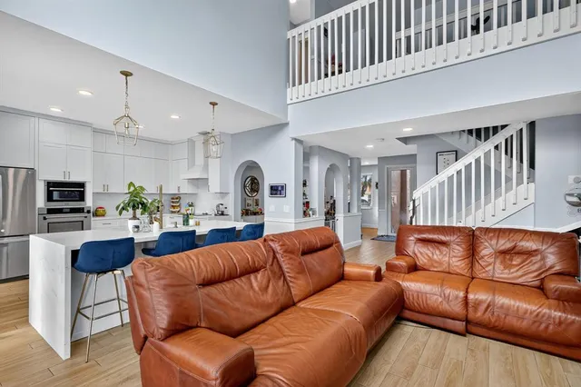 $800,000 | 18676 Southwest 16th Street, Pembroke Pines, FL 33029