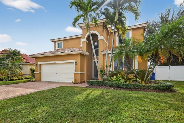 $800,000 | 18676 Southwest 16th Street, Pembroke Pines, FL 33029