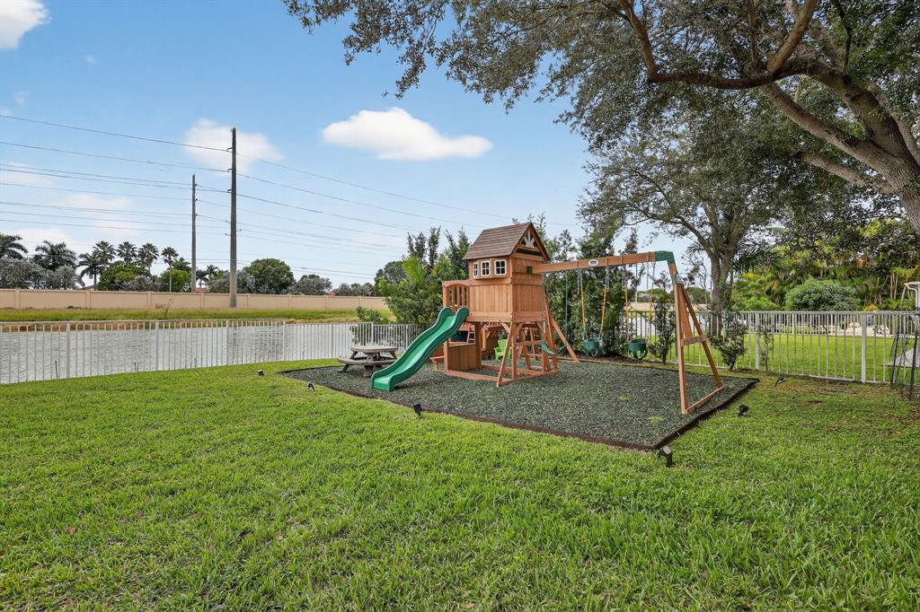 18676 Southwest 16th Street Pembroke Pines, FL 33029 - Photo 48 of 61