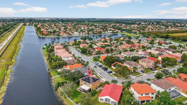 $800,000 | 18676 Southwest 16th Street, Pembroke Pines, FL 33029