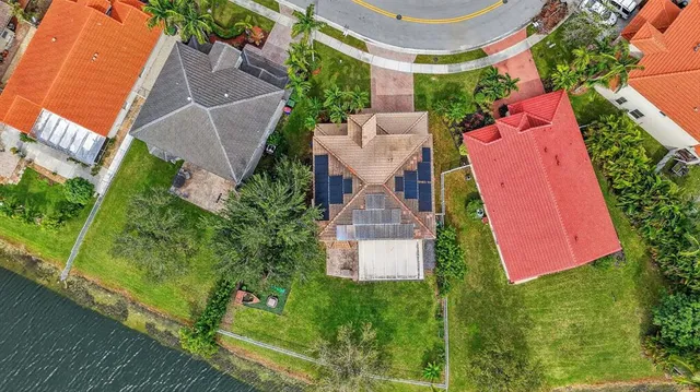 $800,000 | 18676 Southwest 16th Street, Pembroke Pines, FL 33029