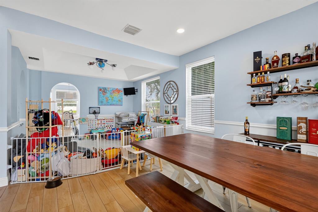 18676 Southwest 16th Street Pembroke Pines, FL 33029 - Photo 7 of 61