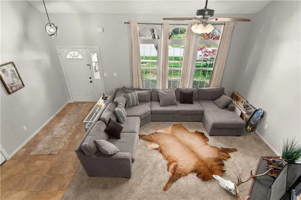 $425,000 | 213 Northeast Dreamweaver Avenue, Lee's Summit, MO 64086