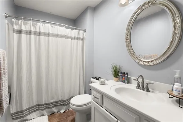 $425,000 | 213 Northeast Dreamweaver Avenue, Lee's Summit, MO 64086