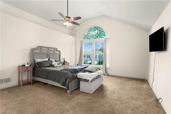 $425,000 | 213 Northeast Dreamweaver Avenue, Lee's Summit, MO 64086