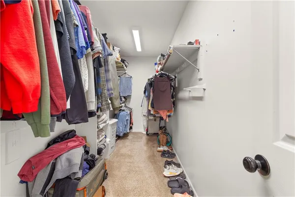 $425,000 | 213 Northeast Dreamweaver Avenue, Lee's Summit, MO 64086