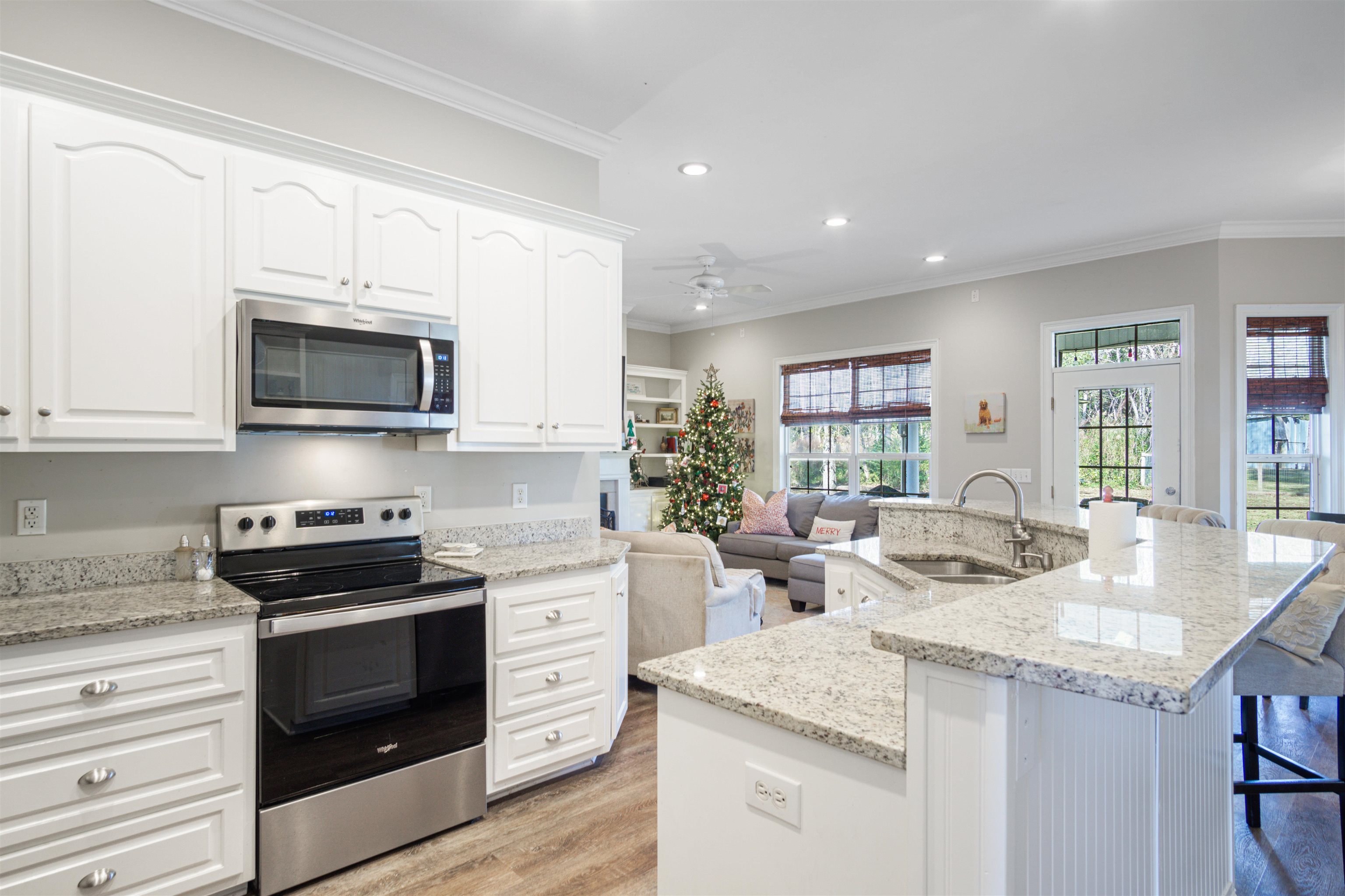 20329 Lawrence Road Fairhope, AL 36532 - Photo 3 of 30