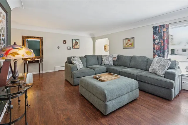 $325,000 | 921 Holmes Street South, Shakopee, MN 55379