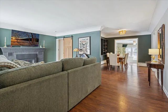 $325,000 | 921 Holmes Street South, Shakopee, MN 55379