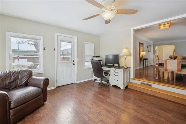 $325,000 | 921 Holmes Street South, Shakopee, MN 55379