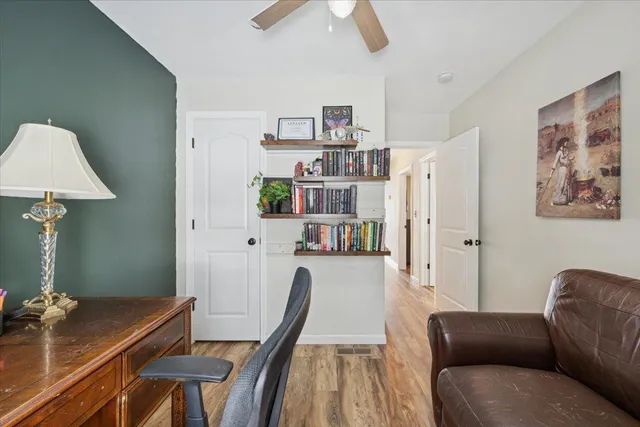 $325,000 | 921 Holmes Street South, Shakopee, MN 55379