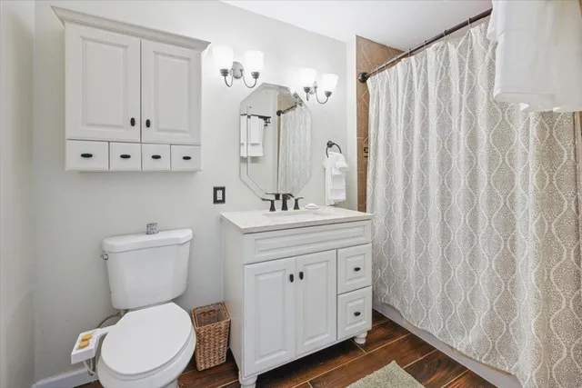 $325,000 | 921 Holmes Street South, Shakopee, MN 55379