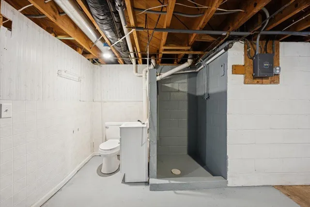 $325,000 | 921 Holmes Street South, Shakopee, MN 55379