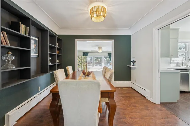 $325,000 | 921 Holmes Street South, Shakopee, MN 55379