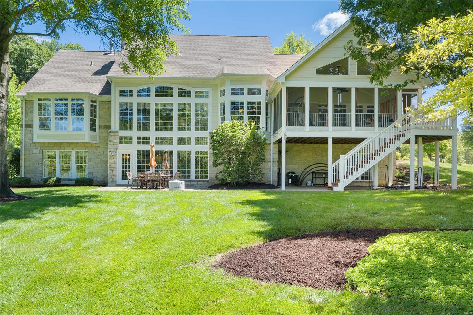 590 Moor Way St. Albans, MO 63073 - Photo 3 of 90