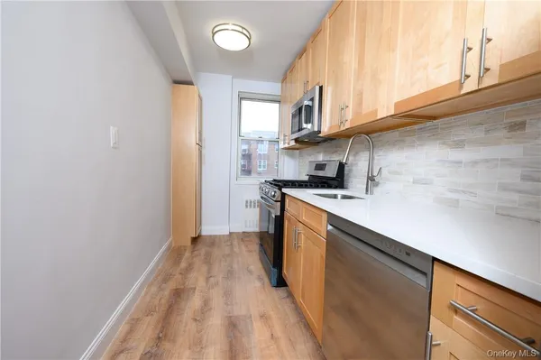 $2,000 | 3 Sadore Lane, Unit 6M, Yonkers, NY 10710