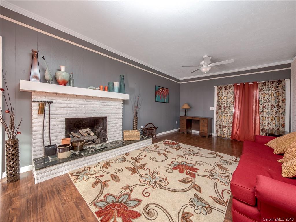 190 Brickyard Road Etowah, NC 28729 - Photo 4 of 15