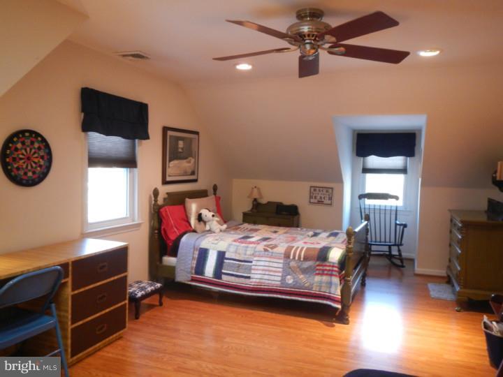 44 Eastwood Road Media, PA 19063 - Photo 14 of 17 Bedroom - Main
