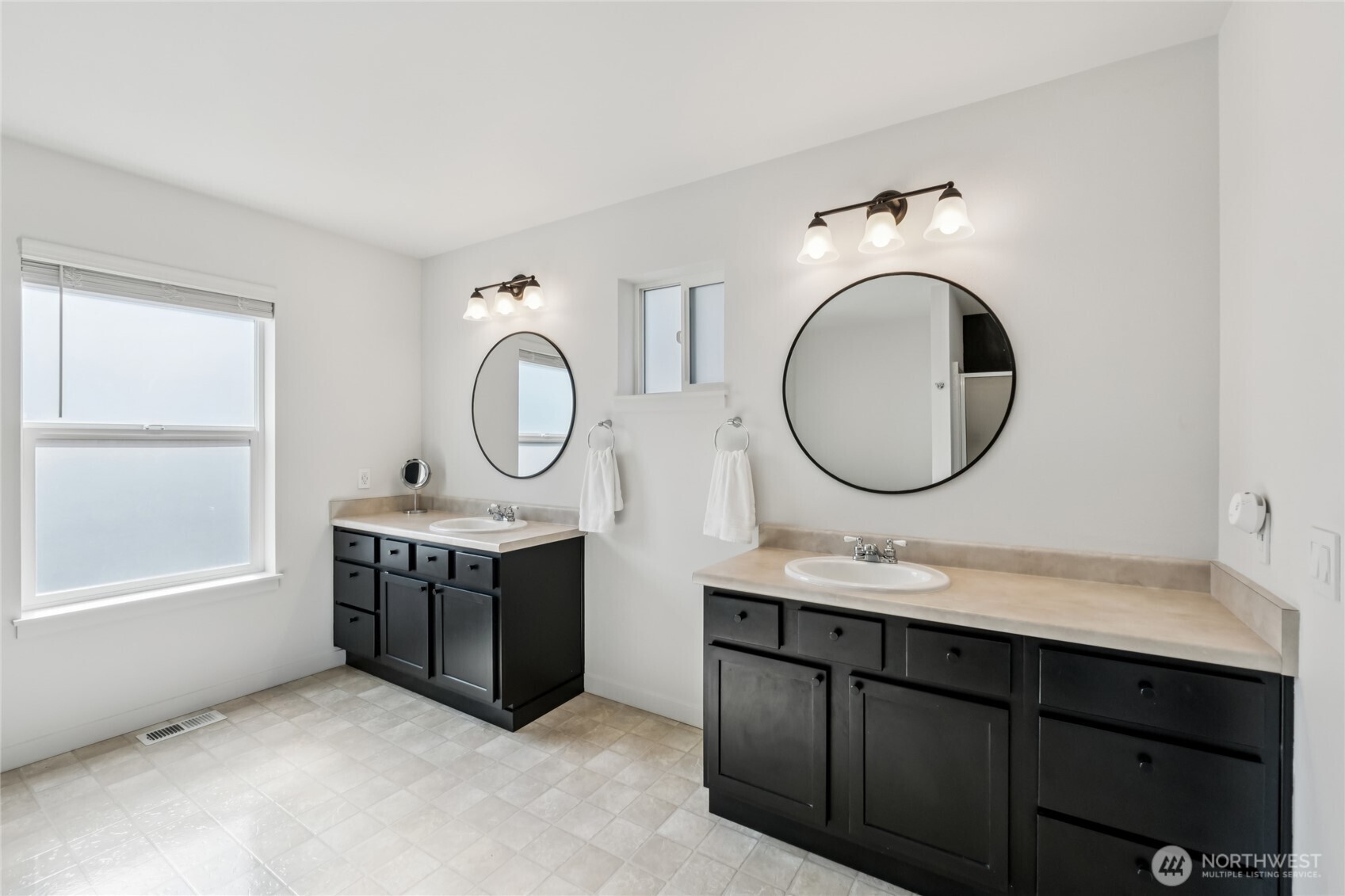 15503 39th Avenue Southeast Bothell, WA 98012 - Photo 16 of 32 Gallery Image 16