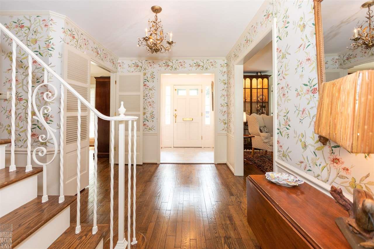 166 Lewiston Road Grosse Pointe Farms, MI 48236 - Photo 14 of 39