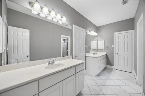 $874,000 | 6011 Katie Leigh Lane, Sugar Land, TX 77479