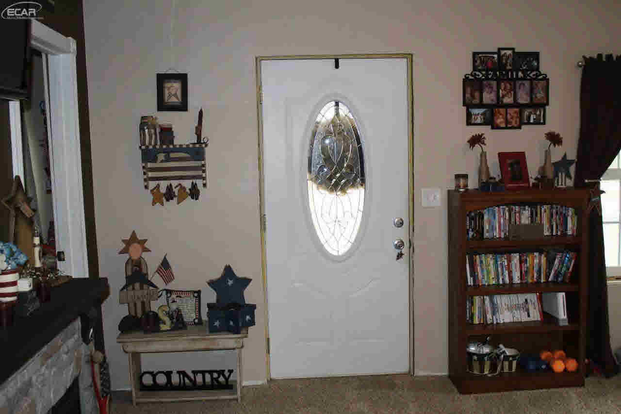 10375 Wenn Road Birch Run, MI 48415 - Photo 5 of 36 21254349-4.JPG