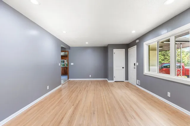 $342,900 | 6602 36th Avenue North, Crystal, MN 55427