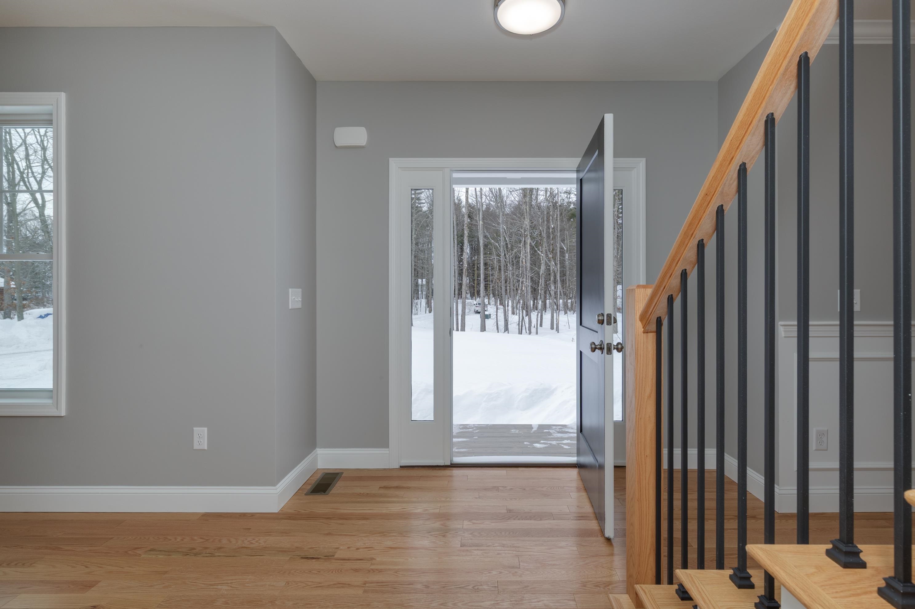 821 Cross Country Road Pembroke, NH 03275 - Photo 15 of 36