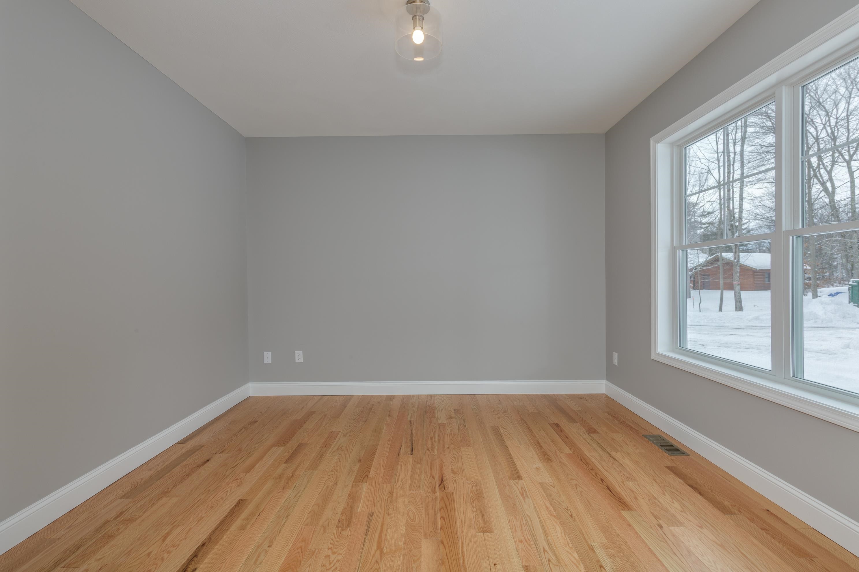 821 Cross Country Road Pembroke, NH 03275 - Photo 17 of 36