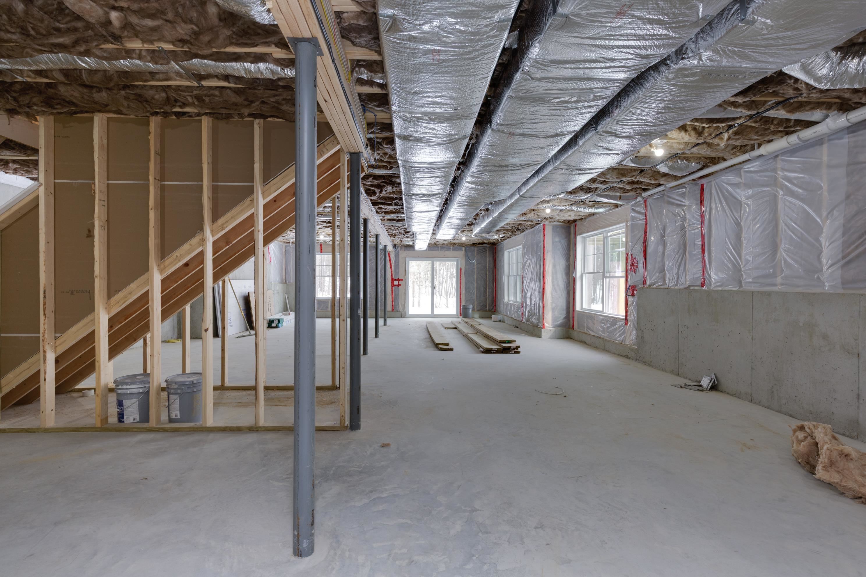 821 Cross Country Road Pembroke, NH 03275 - Photo 31 of 36