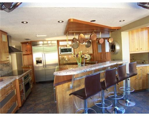 3409 Robbins Road Pompano Beach, FL 33062 - Photo 11 of 25 Kitchen