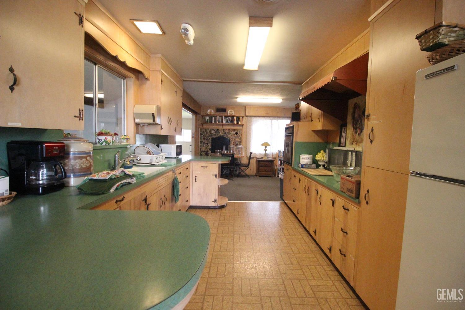 Undisclosed Address Dinuba, CA 93618 - Photo 25 of 27