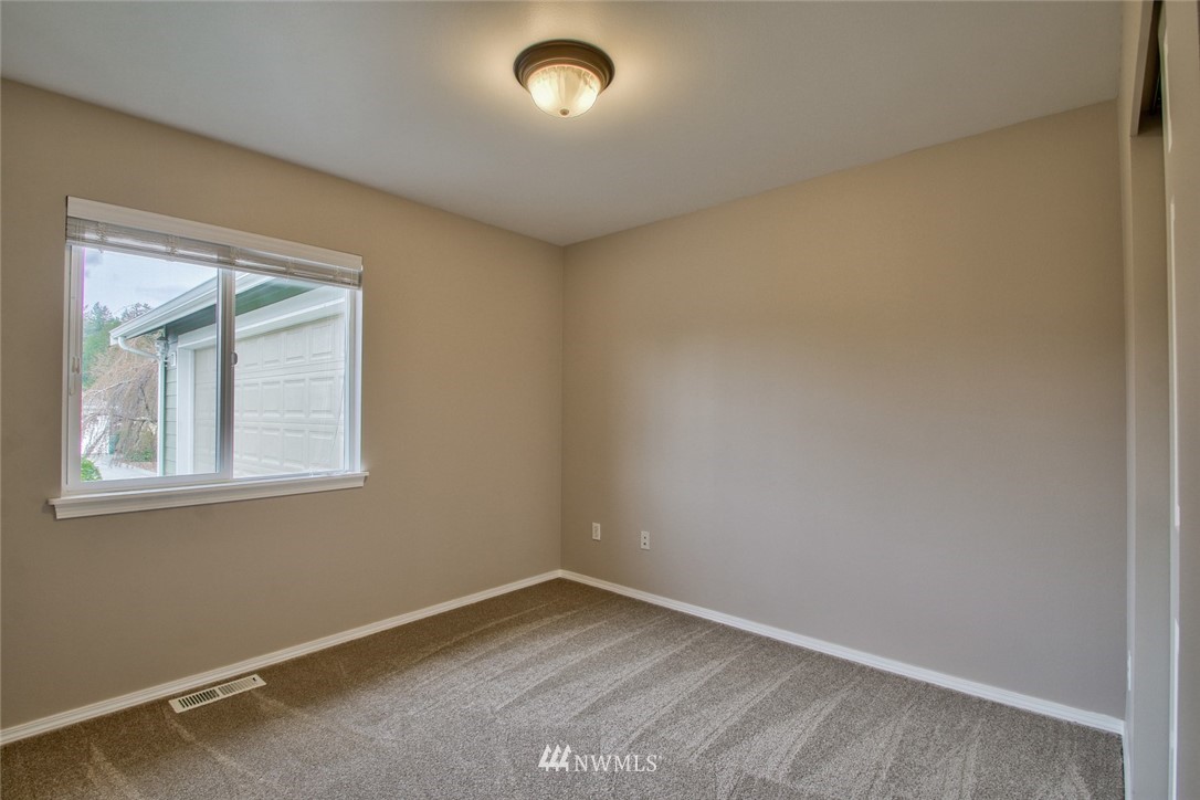 2010 Riley Road Mount Vernon, WA 98274 - Photo 22 of 25 Gallery Image 22