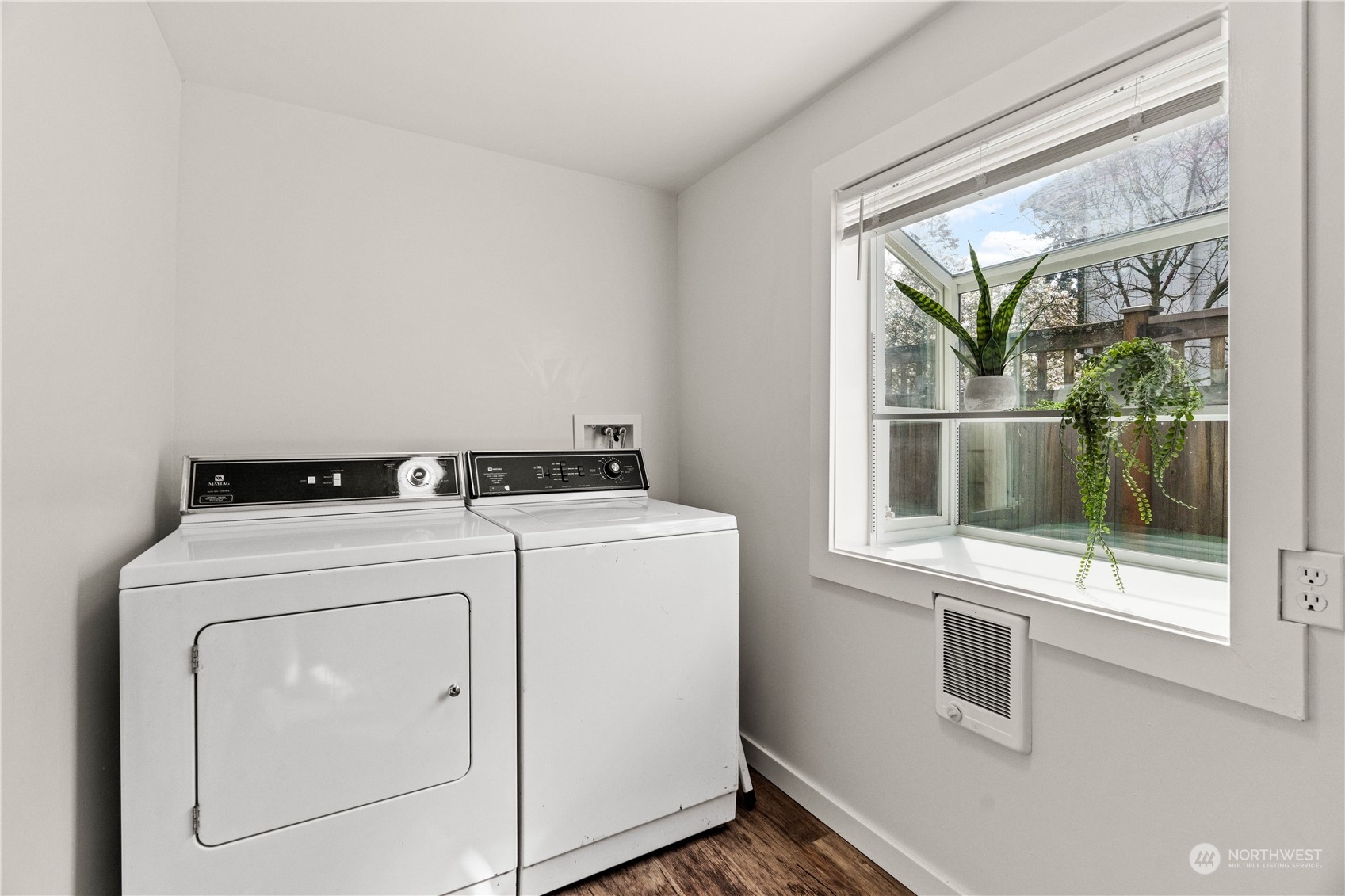 9721 Fremont Avenue North Seattle, WA 98103 - Photo 19 of 27 a utility room with dryer and washer