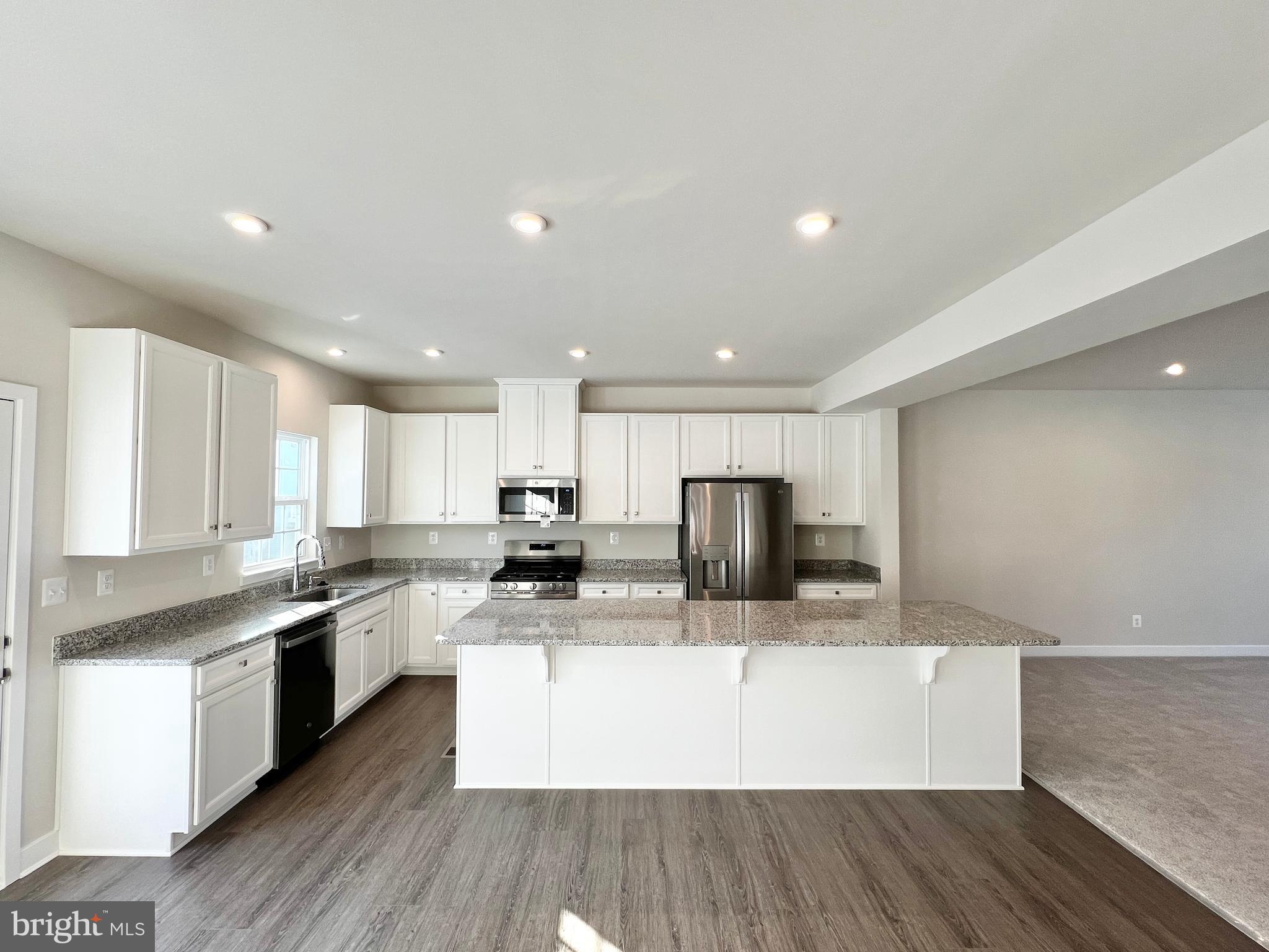 2113 Rivers Drive Newark, DE 19702 - Photo 2 of 47