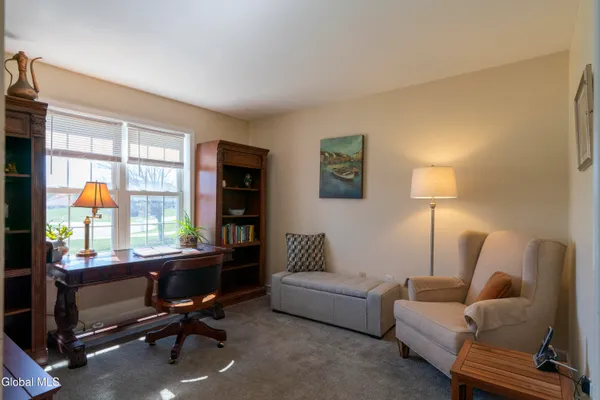 $569,000 | 11 Mallard Cove, Malta, NY 12019