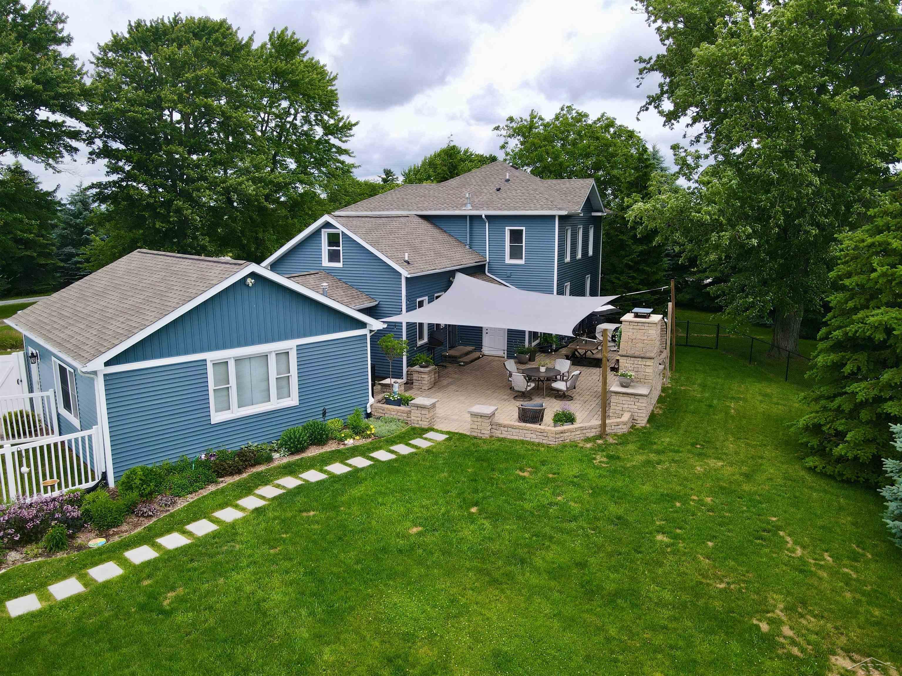 11650 East Holland Road Frankenmuth, MI 48734 - Photo 7 of 46 50214052-df3e0b2c-9869-4268-9677-ccb62e7b67bb.JPG