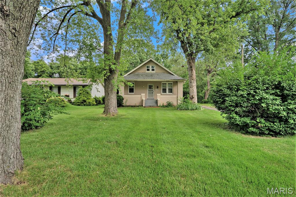 11714 Larimore Road St. Louis, MO 63138 - Photo 1 of 17