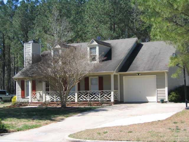 a front view of house with yard